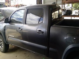2017 TOYOTA TACOMA, GRAY, CREW CAB, 3.5L, AT, 4WD,   Z26443